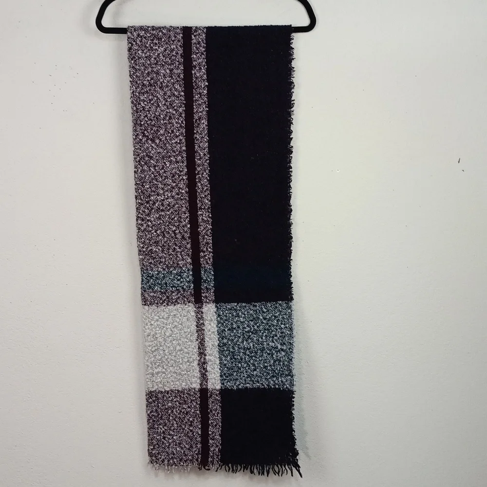Womens Elegant Multicolor Plaid Textured Scarf